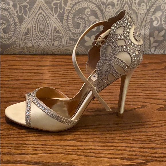 Badgley Mischka Roxy rhinestone heels - Picture 2 of 8